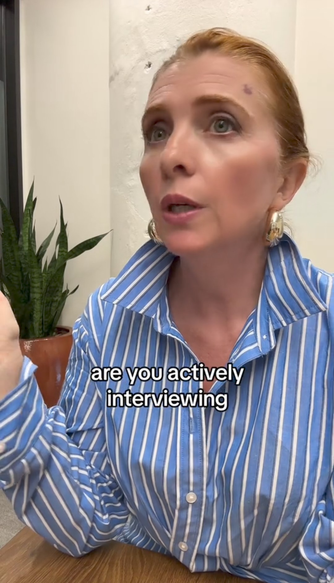 Un'esperta di Risorse Umane suggerisce di mentire in certi frangenti durante un colloquio di lavoro